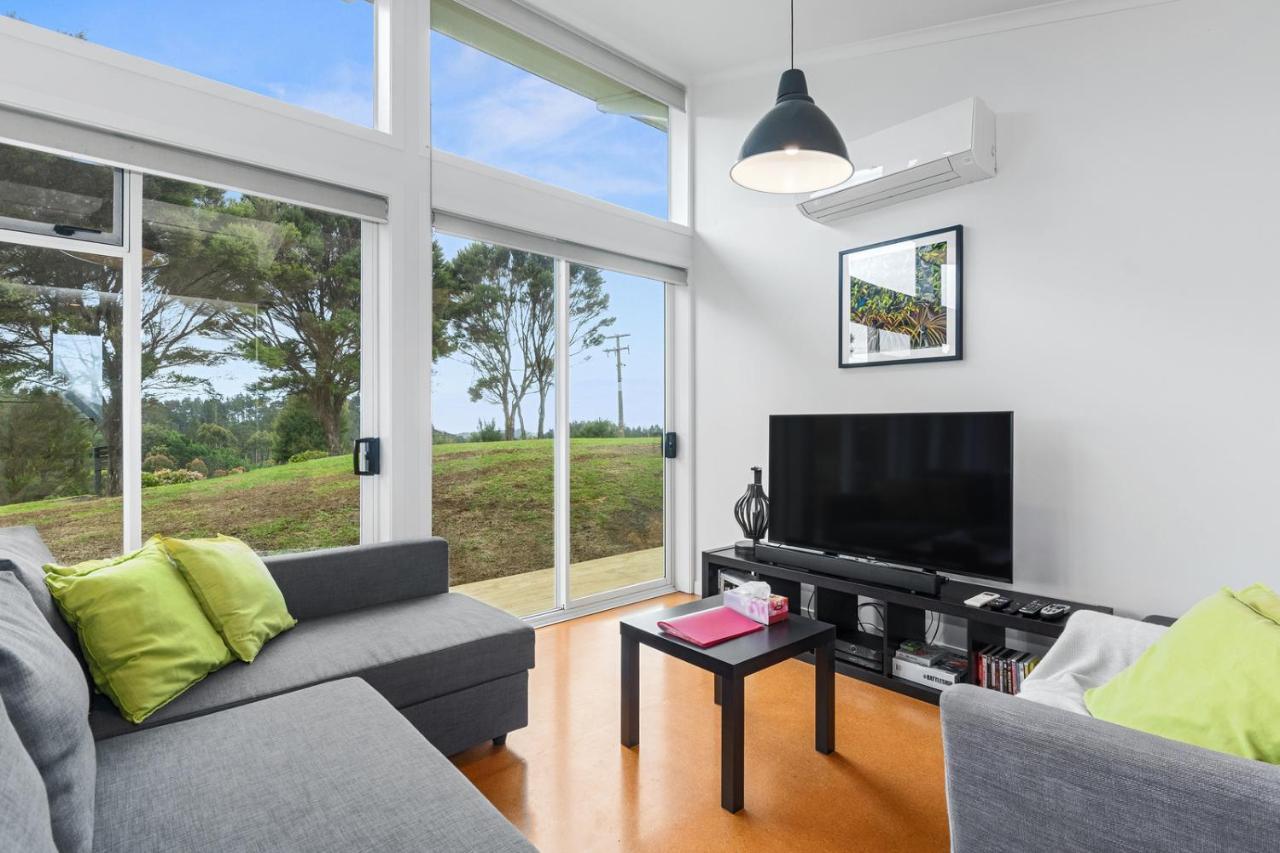 Paroa Bay Chalets - Te Whare Tui Russell Kültér fotó